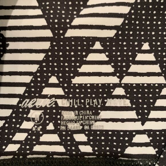 Bundle Aerie Printed Workout Leggings (2) - Picture 7 of 10